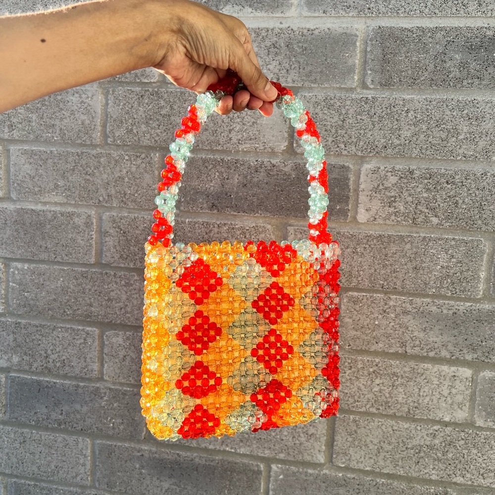 NEW Beaded Satchel Bag.
Handcrafted Mini Color-Block Drawstring Design
♦️ - Picture 3 of 4